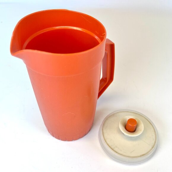 TUPPERWARE Vtg 17 Piece Kid Mini Dishes Pitcher Mug Toys Plates Cups Bowls 1970s - Picture 4 of 16